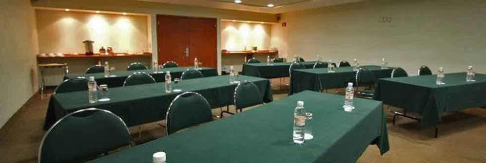 Hotel Mercury Inn Querétaro Esterno foto